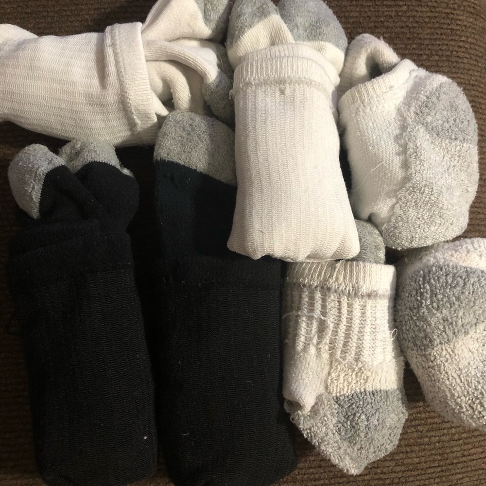 Pack of youth kids Socks - Black and White bundle 7 pairs